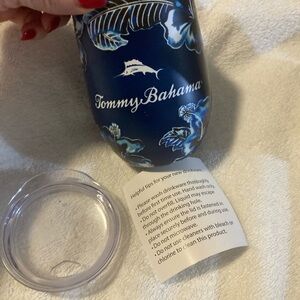 Tommy Bahama Navy Floral Tumbler with Lid stemless brand new with tags